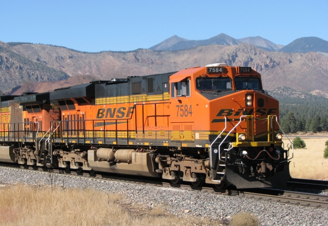 BNSF_7584_ES44DC_Oct08.JPG